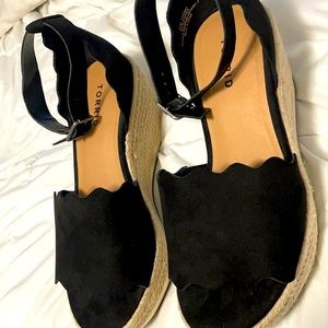 NWT black torrid sandals
